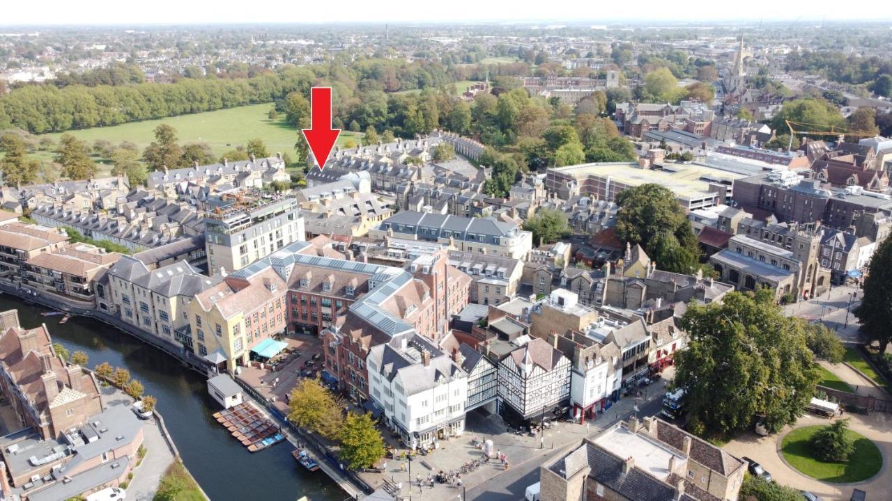 3 Bedroom Jesus Green Townhouse With Parking CBG エクステリア 写真