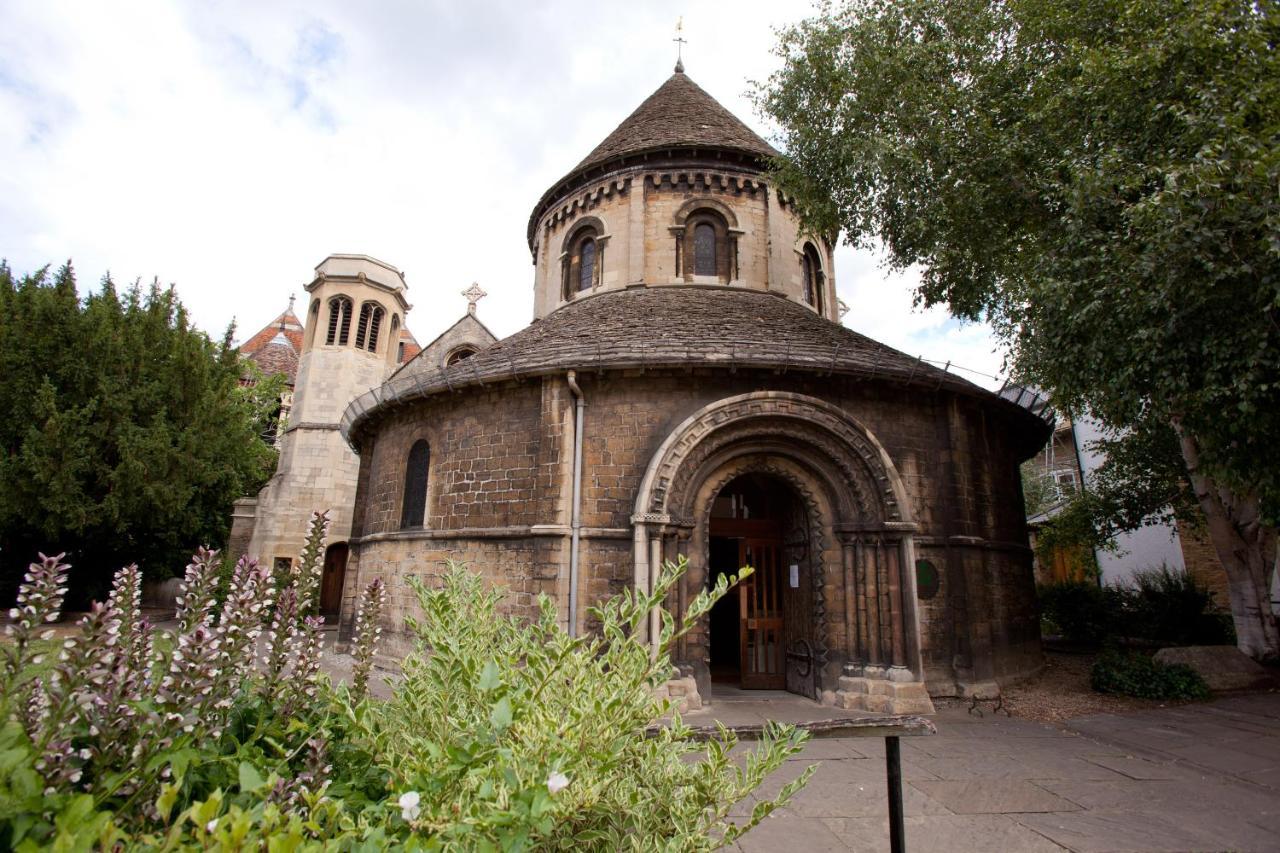 3 Bedroom Jesus Green Townhouse With Parking CBG エクステリア 写真